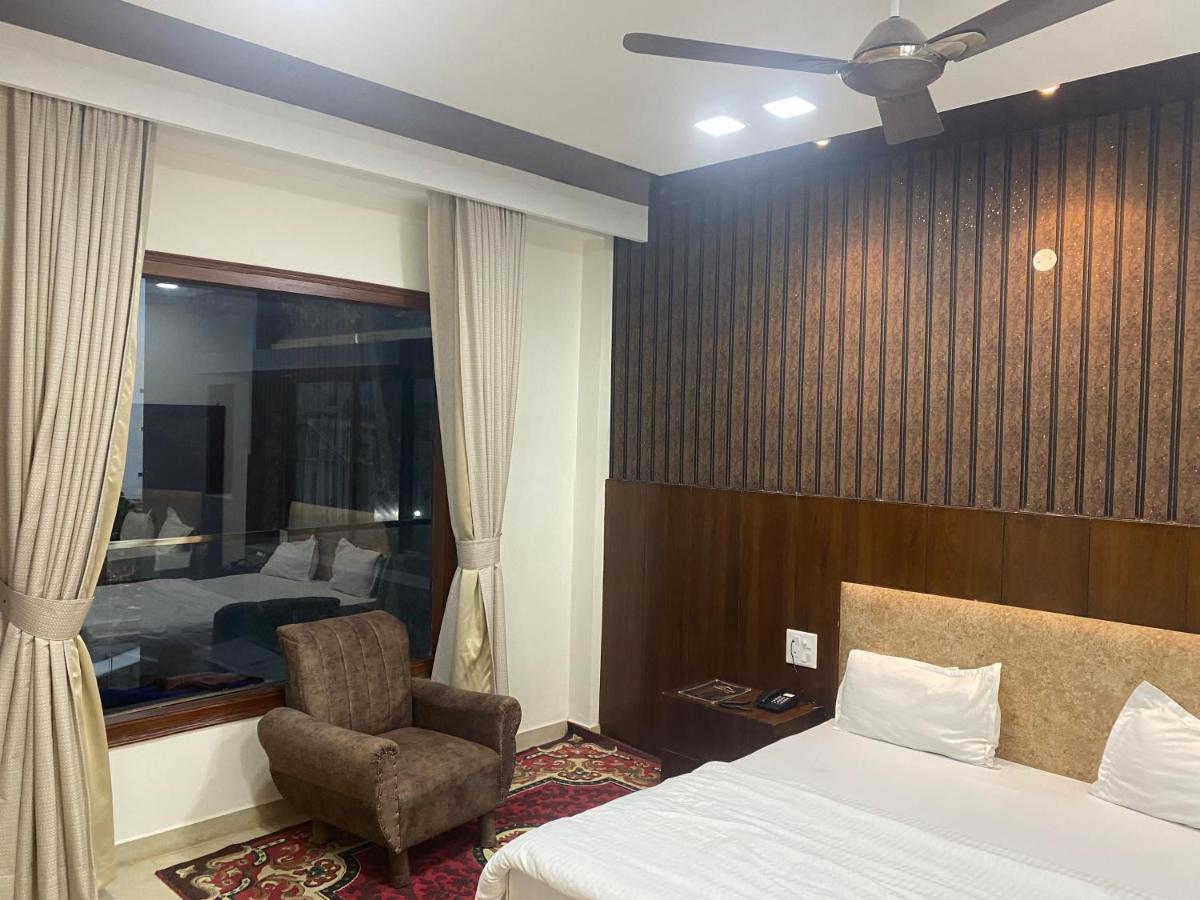 Hotel temple view inn Anandpur Sāhib Buitenkant foto