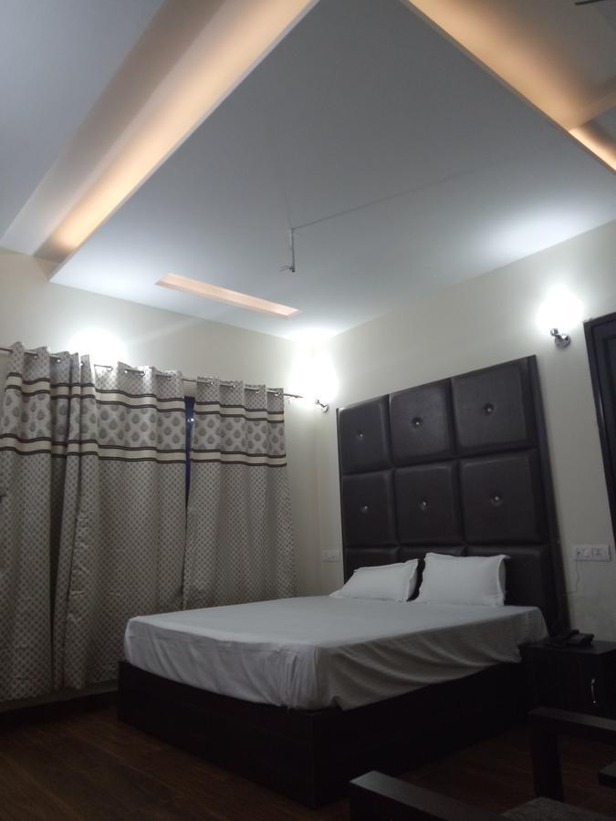 Hotel temple view inn Anandpur Sāhib Buitenkant foto