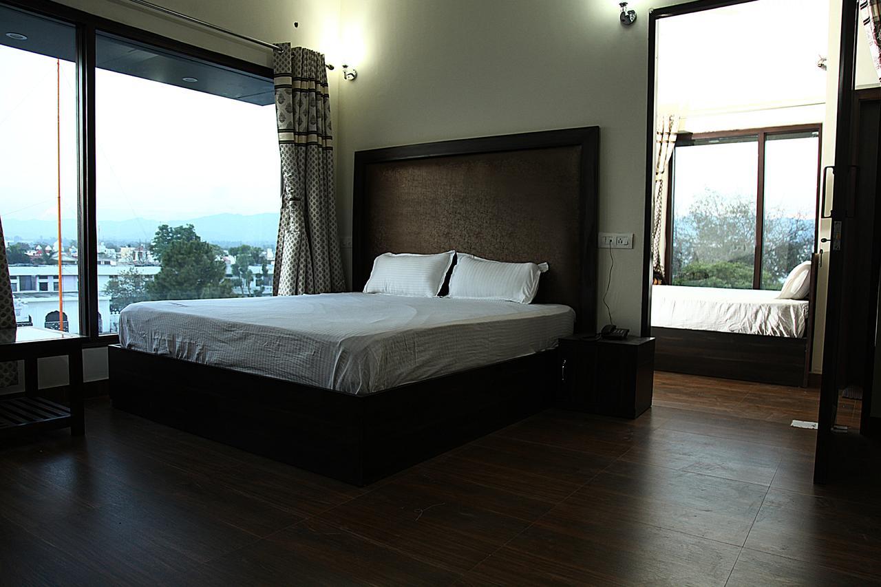Hotel temple view inn Anandpur Sāhib Buitenkant foto