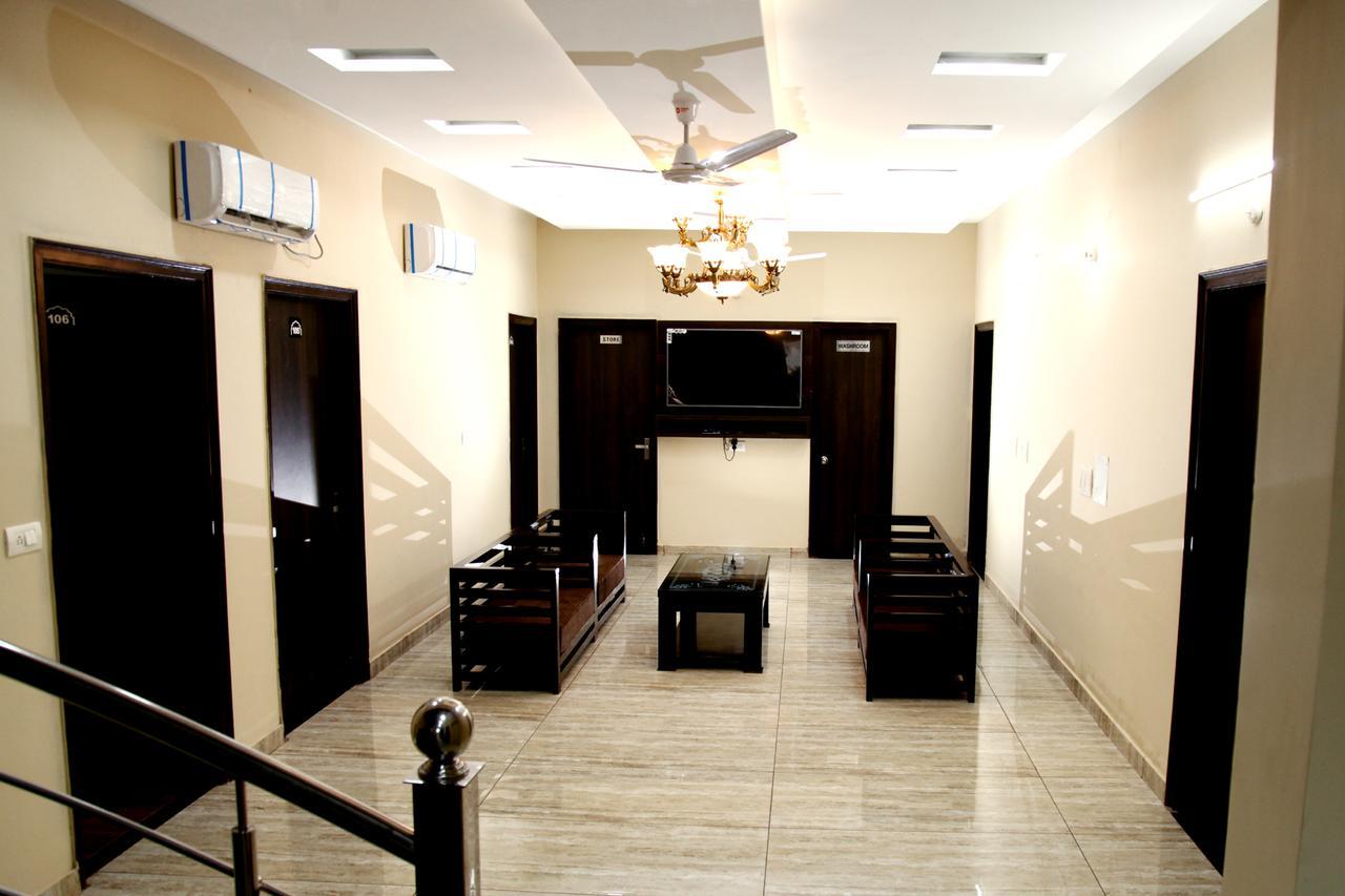 Hotel temple view inn Anandpur Sāhib Buitenkant foto