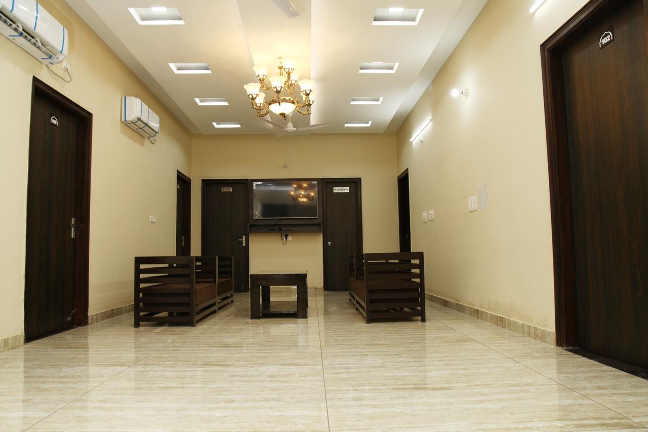 Hotel temple view inn Anandpur Sāhib Buitenkant foto
