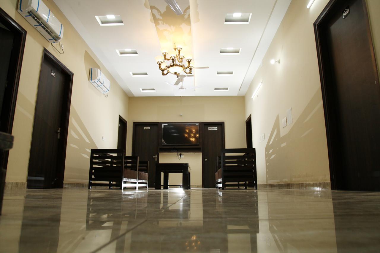 Hotel temple view inn Anandpur Sāhib Buitenkant foto